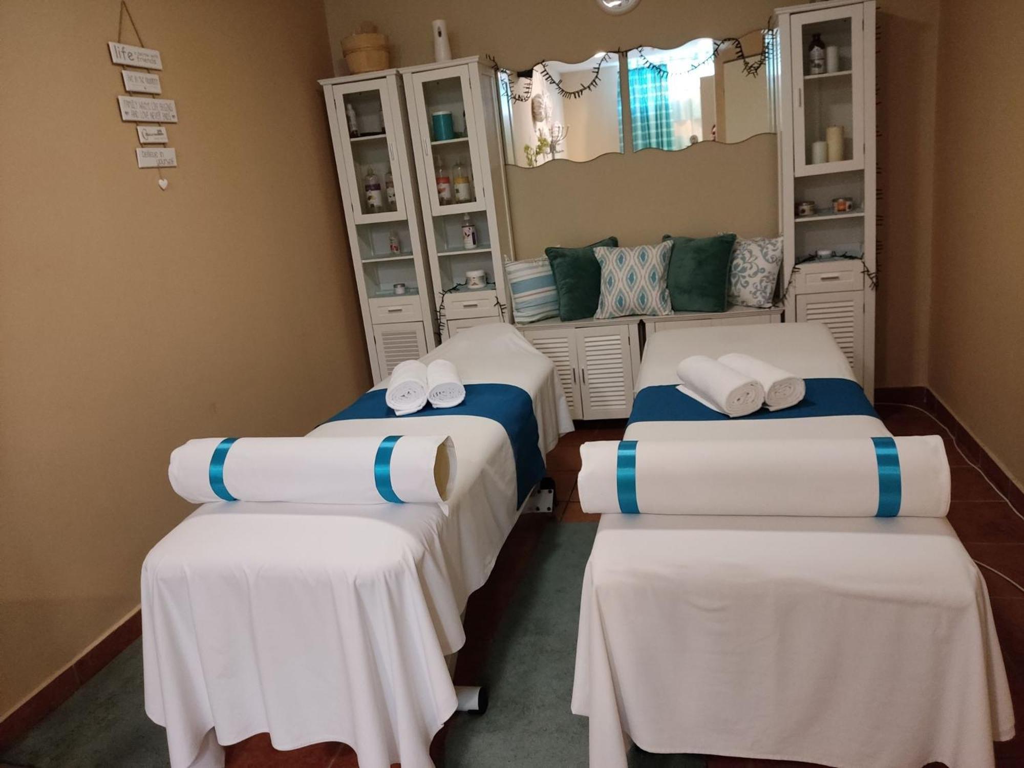 Calimbra Wellness Hotel Superior ميسكولك المظهر الخارجي الصورة