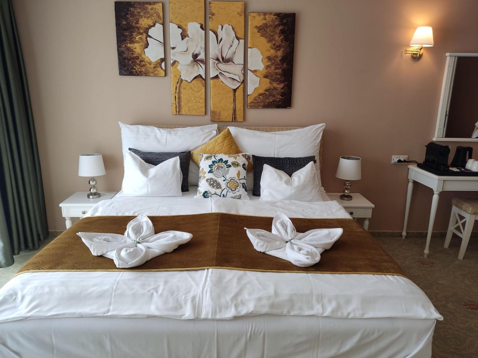 Calimbra Wellness Hotel Superior ميسكولك المظهر الخارجي الصورة