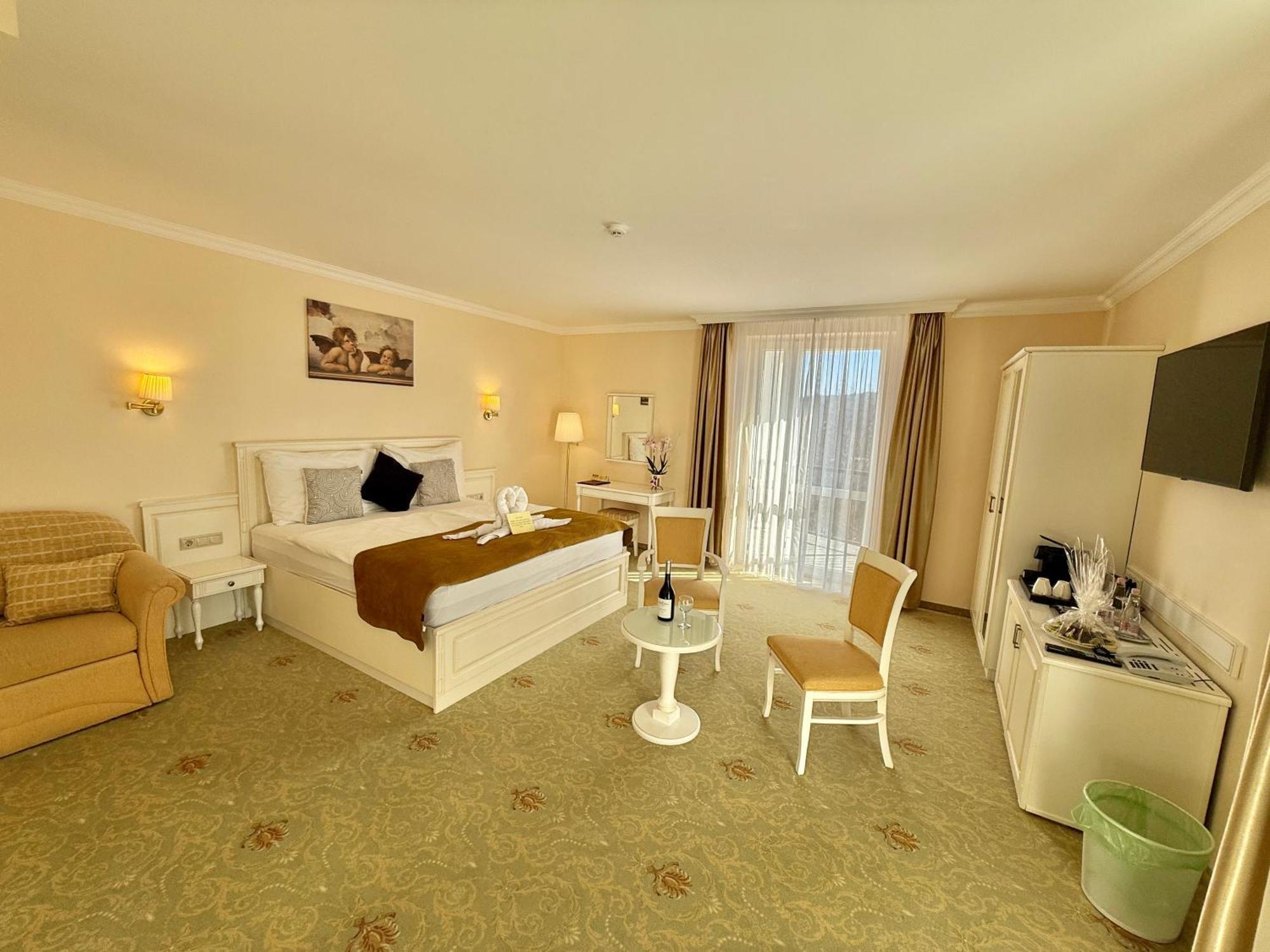 Calimbra Wellness Hotel Superior ميسكولك المظهر الخارجي الصورة