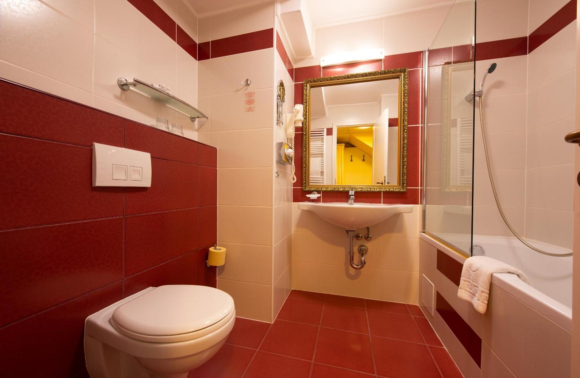 Calimbra Wellness Hotel Superior ميسكولك المظهر الخارجي الصورة
