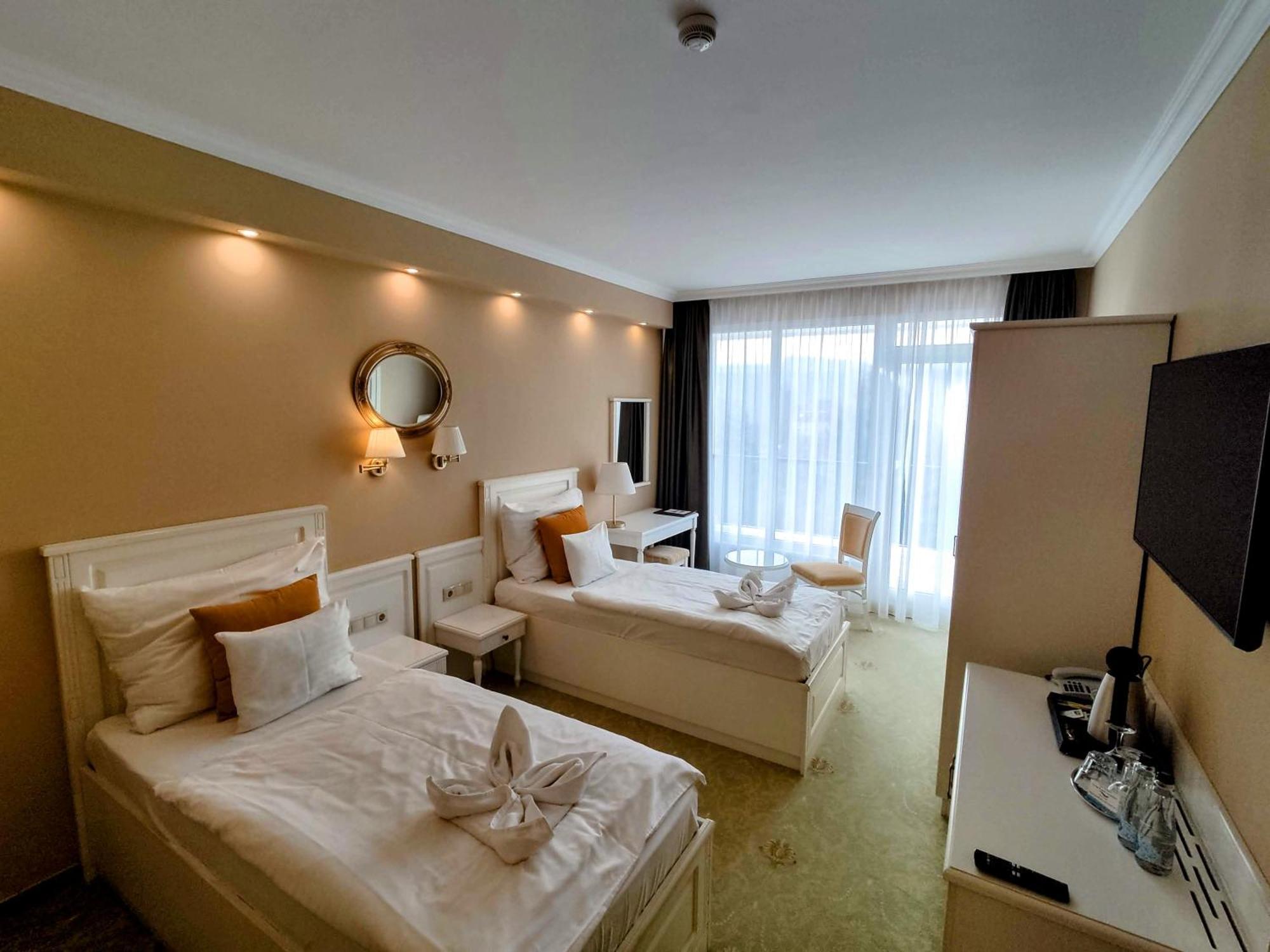 Calimbra Wellness Hotel Superior ميسكولك المظهر الخارجي الصورة