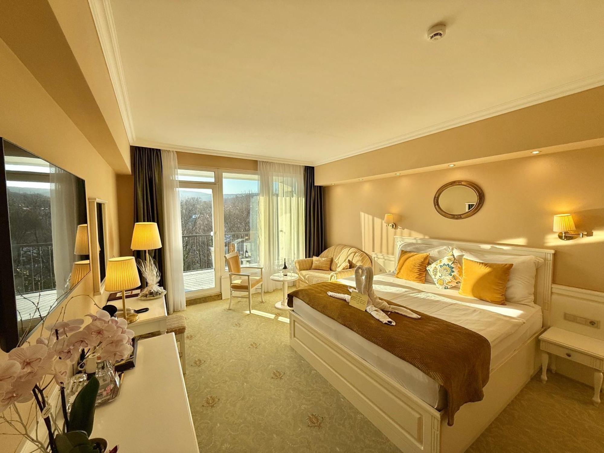 Calimbra Wellness Hotel Superior ميسكولك المظهر الخارجي الصورة