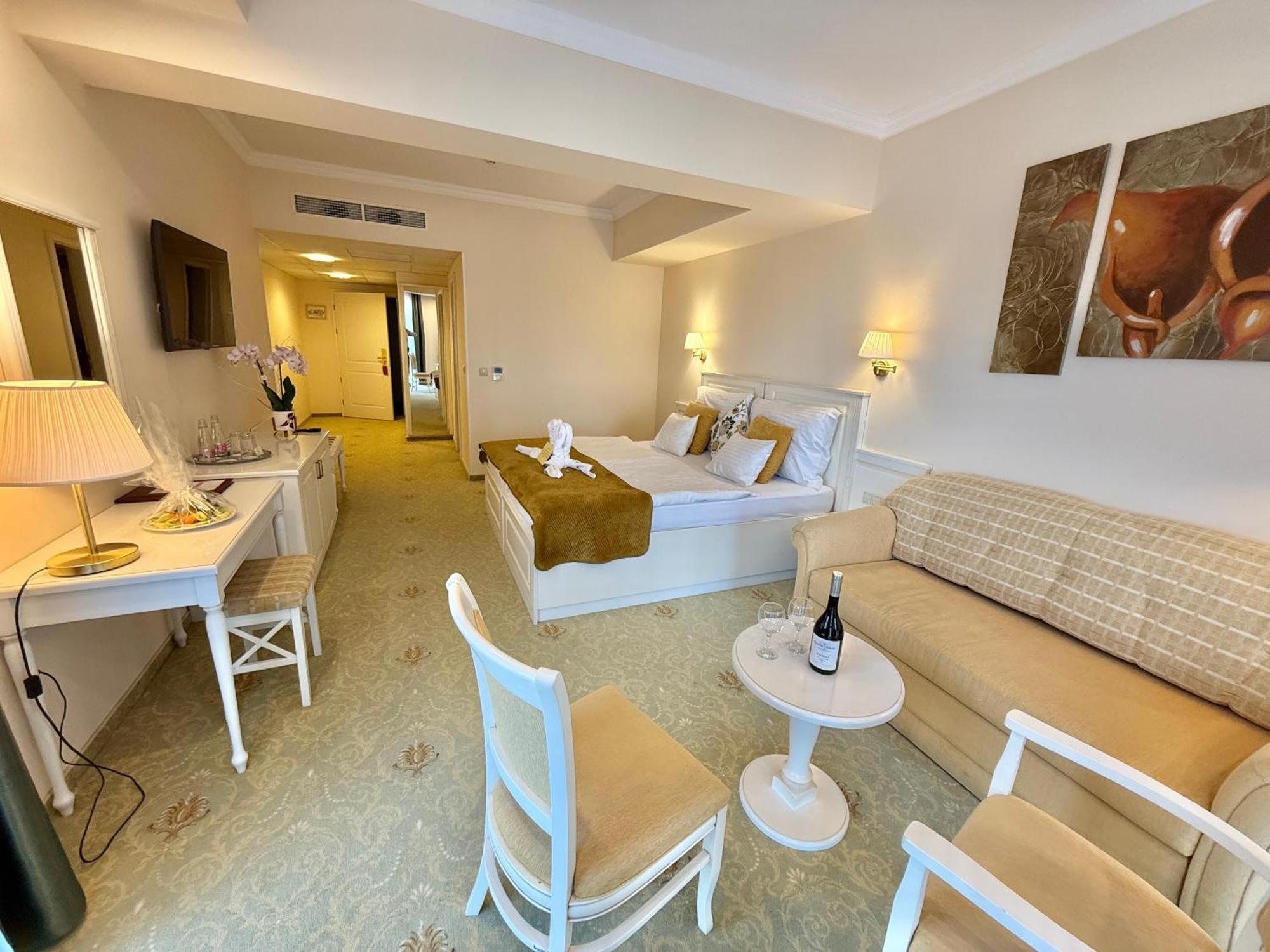 Calimbra Wellness Hotel Superior ميسكولك المظهر الخارجي الصورة