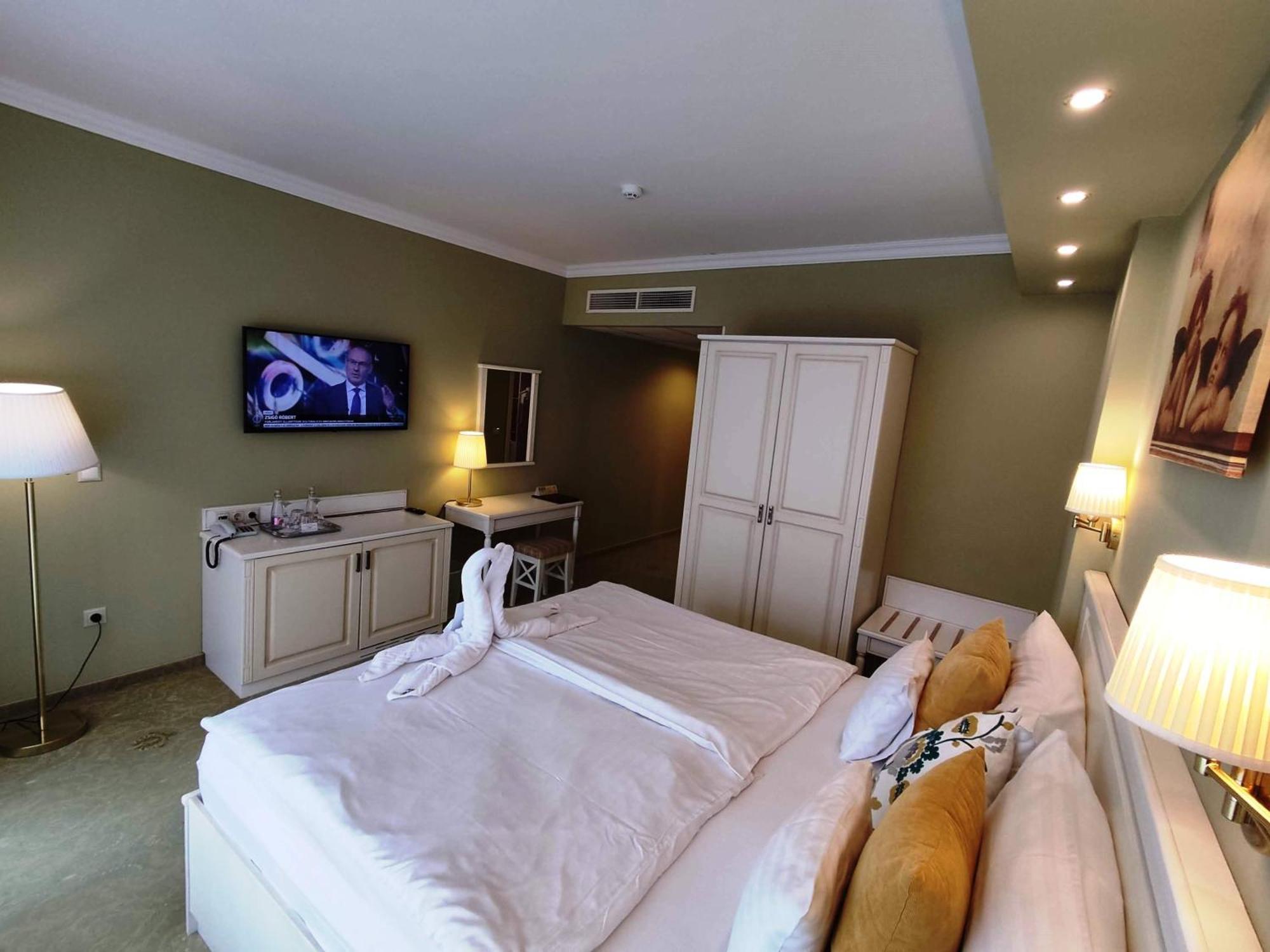 Calimbra Wellness Hotel Superior ميسكولك المظهر الخارجي الصورة
