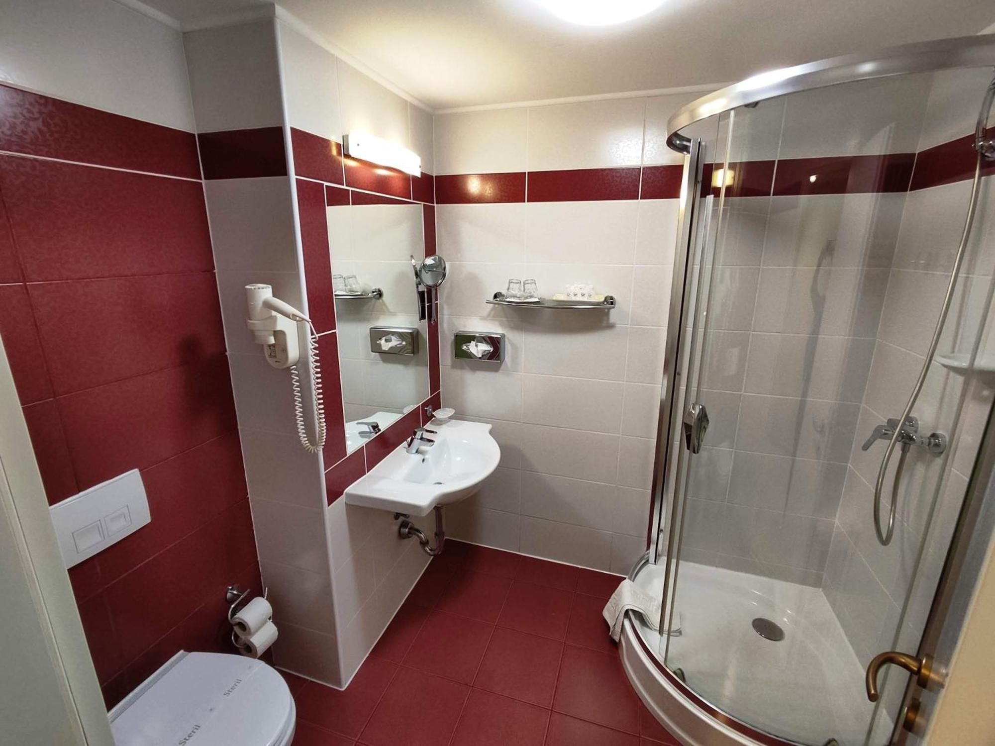 Calimbra Wellness Hotel Superior ميسكولك المظهر الخارجي الصورة