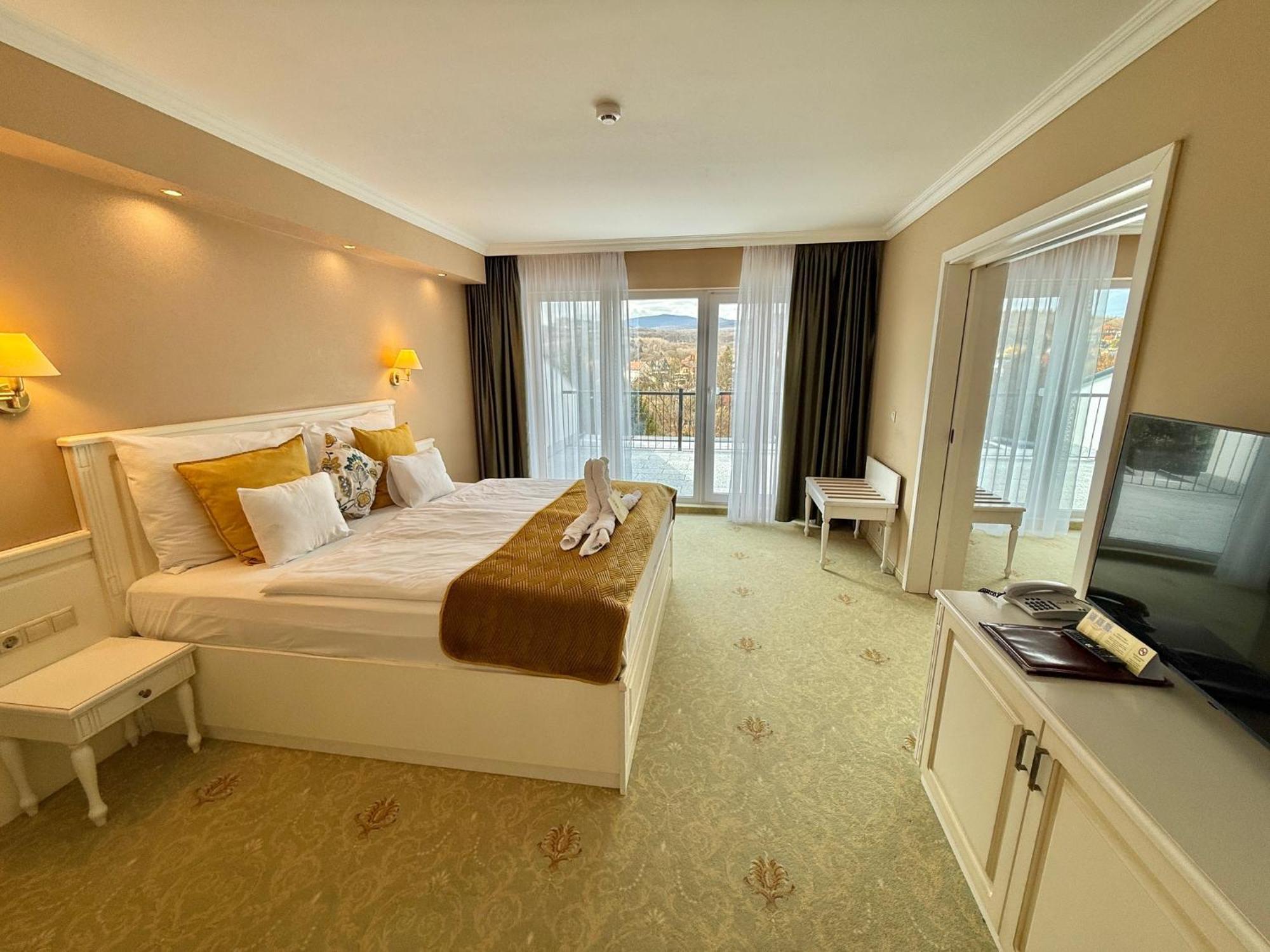 Calimbra Wellness Hotel Superior ميسكولك المظهر الخارجي الصورة