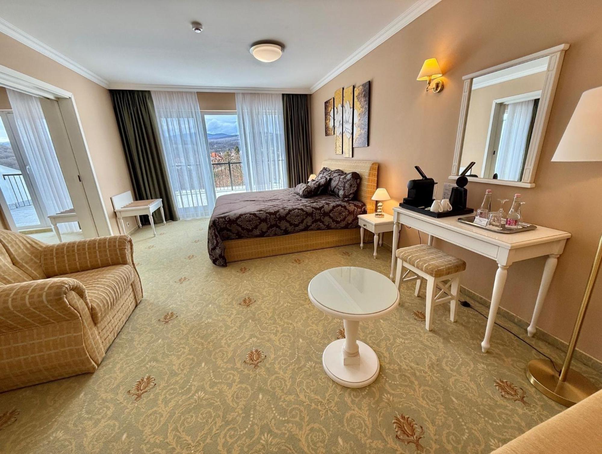 Calimbra Wellness Hotel Superior ميسكولك المظهر الخارجي الصورة