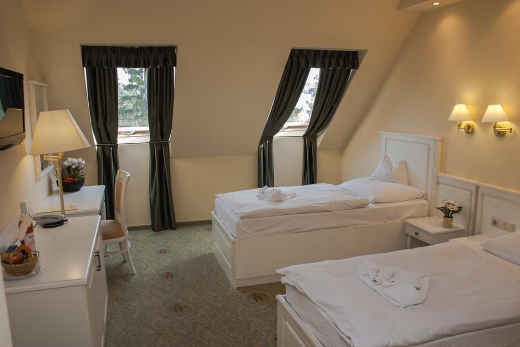 Calimbra Wellness Hotel Superior ميسكولك المظهر الخارجي الصورة